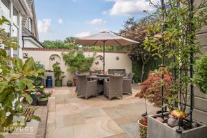 Patio- click for photo gallery
